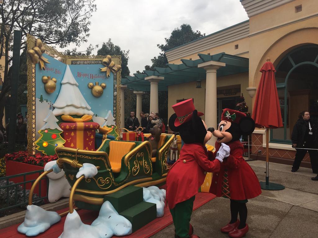 F&B'S Home Disneyland Paris Serris Bagian luar foto