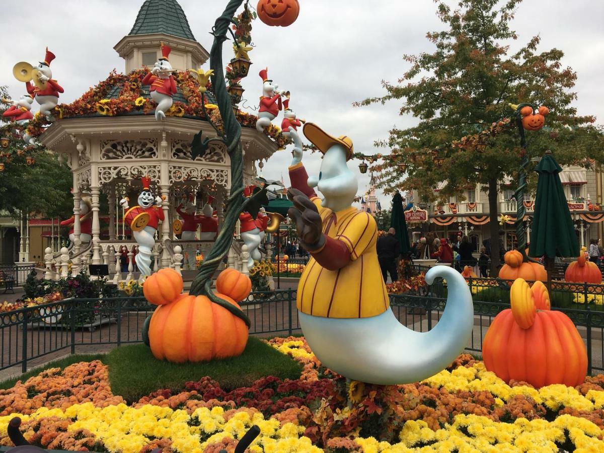 F&B'S Home Disneyland Paris Serris Bagian luar foto