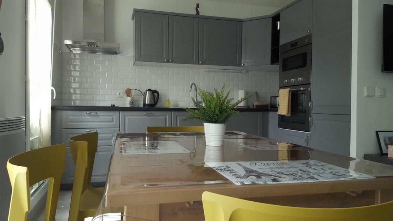 F&B'S Home Disneyland Paris Serris Bagian luar foto