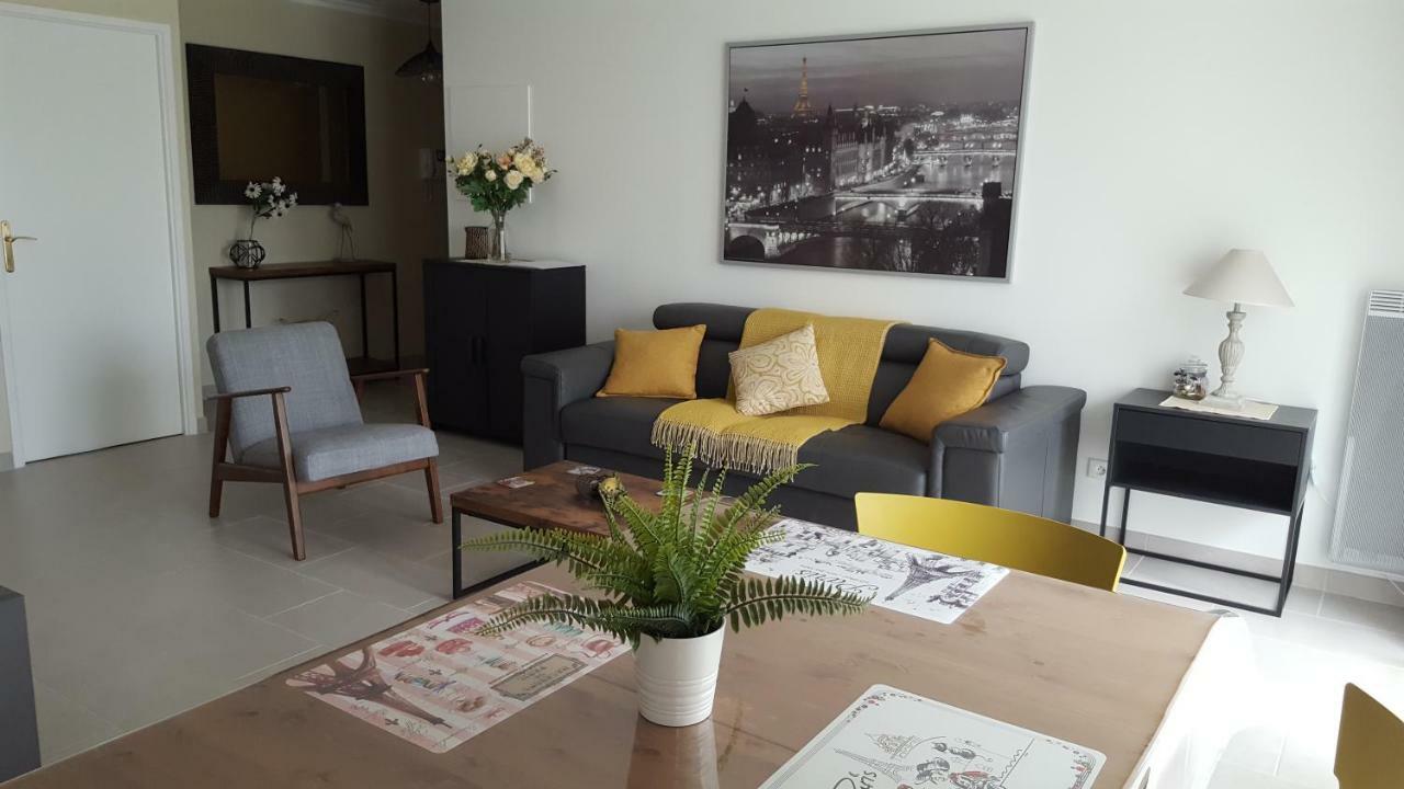 F&B'S Home Disneyland Paris Serris Bagian luar foto